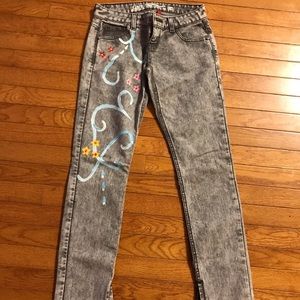 Hot New Trend! Re-designed Stylish slim leg jeans